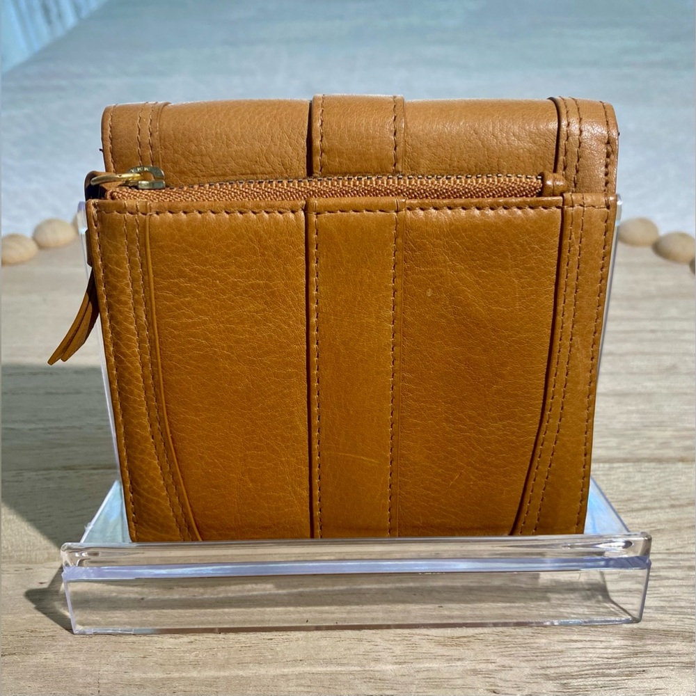 DKNY - Saddle Orange Brown Faux Leather Wallet **FINAL PRICE** - Picture 2 of 6